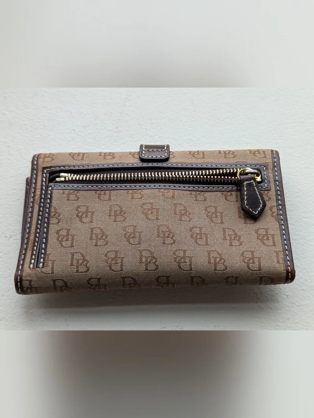 Dooney & Bourke Brown Signature Clutch Wallet